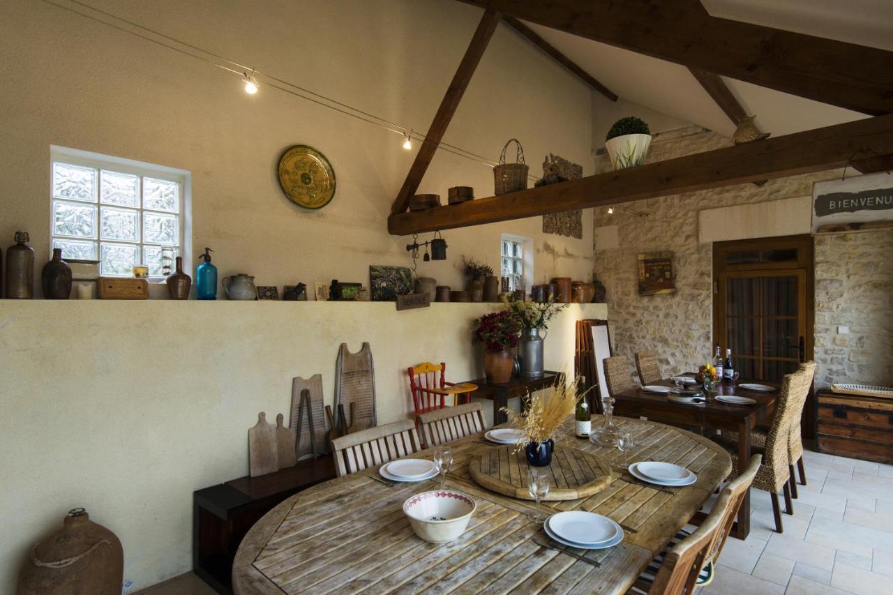 Le Riad Bourguignon Ouanne Bagian luar foto